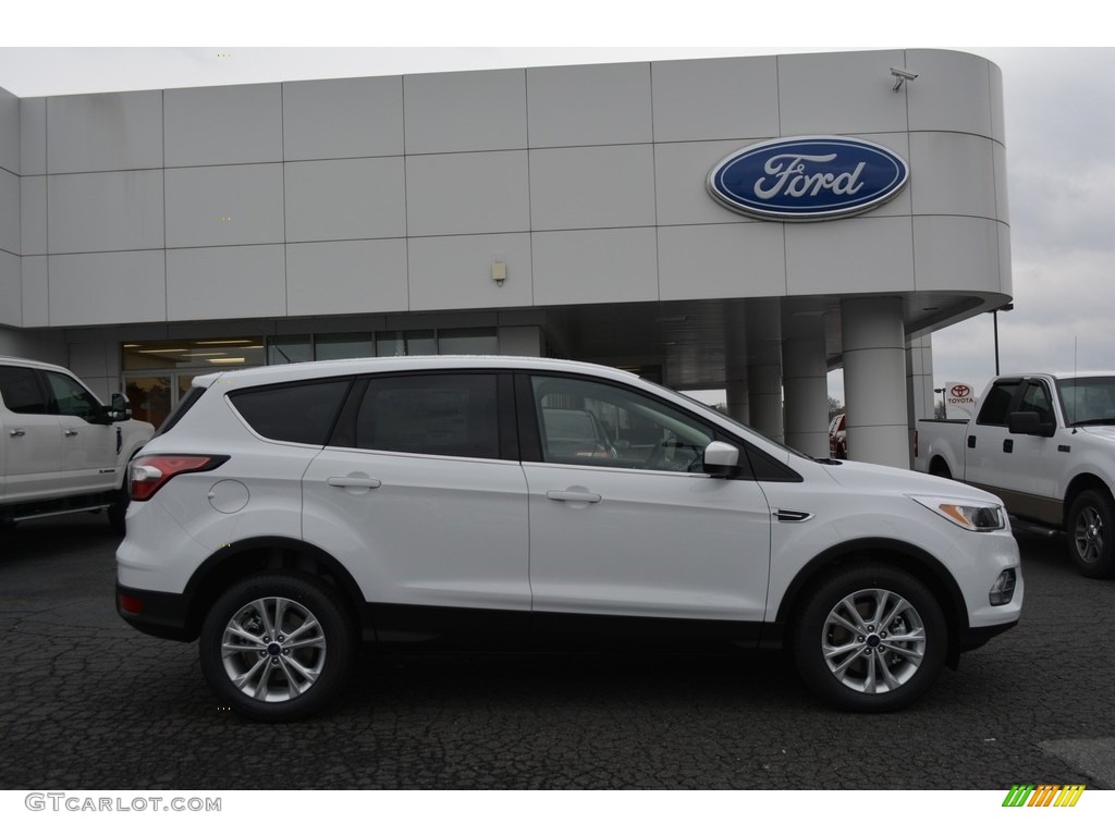 2017 Escape SE 4WD - Oxford White / Charcoal Black photo #2