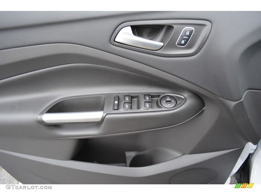 2017 Escape SE 4WD - Oxford White / Charcoal Black photo #5