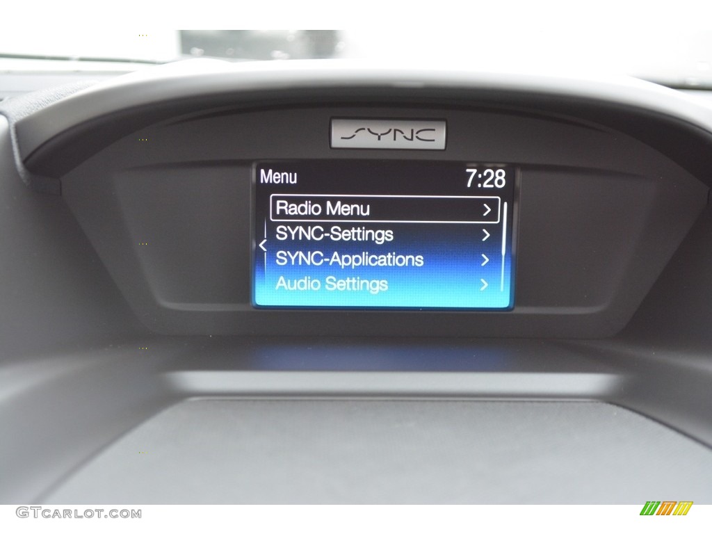 2017 Escape SE 4WD - Oxford White / Charcoal Black photo #11