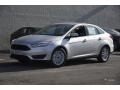 Ingot Silver - Focus SE Sedan Photo No. 1