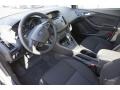 Ingot Silver - Focus SE Sedan Photo No. 4