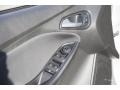 Ingot Silver - Focus SE Sedan Photo No. 5