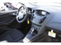 Ingot Silver - Focus SE Sedan Photo No. 8