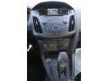 Ingot Silver - Focus SE Sedan Photo No. 9