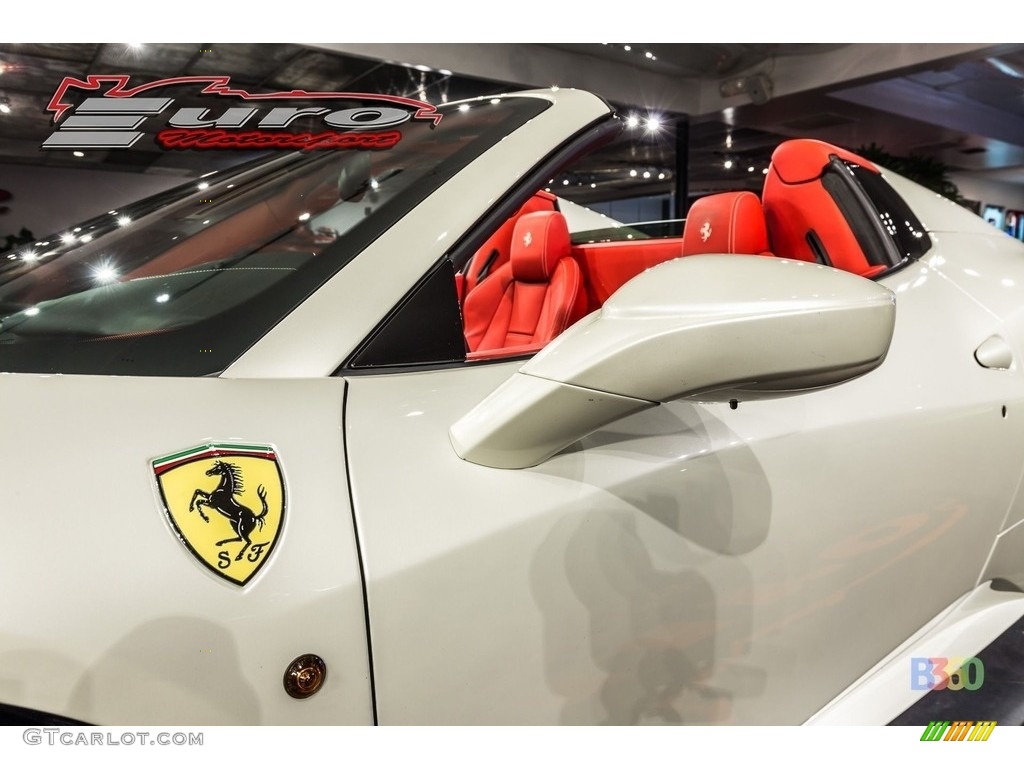 2014 458 Spider - Bianco Avus (White) / Rosso photo #19