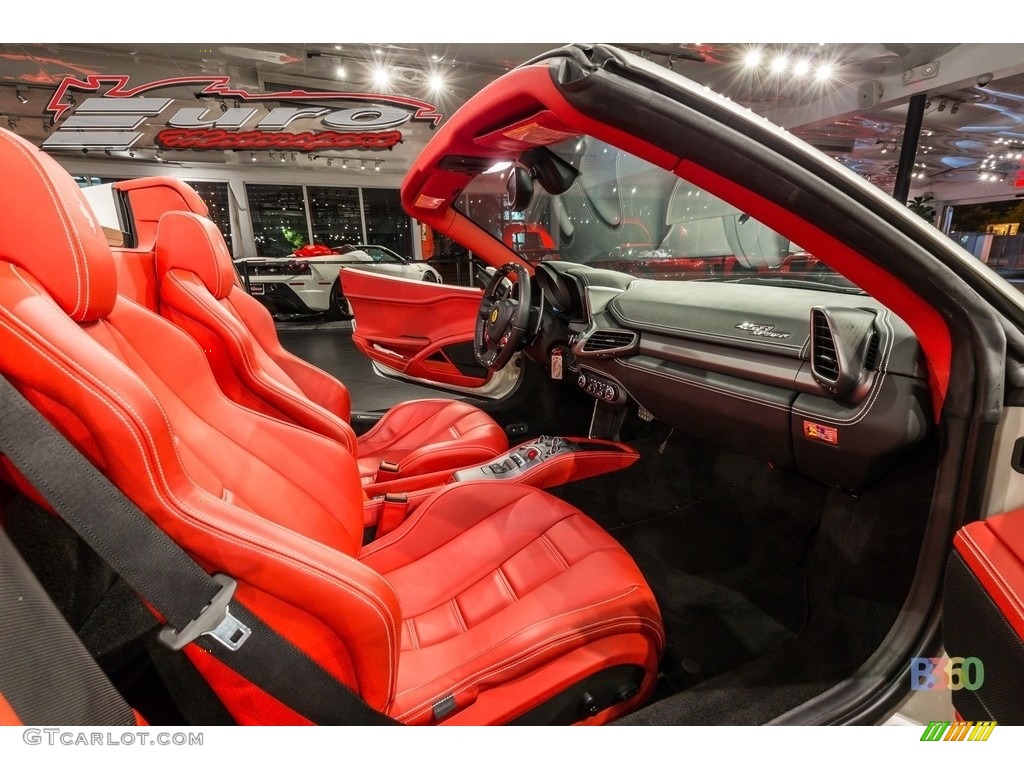 2014 458 Spider - Bianco Avus (White) / Rosso photo #26