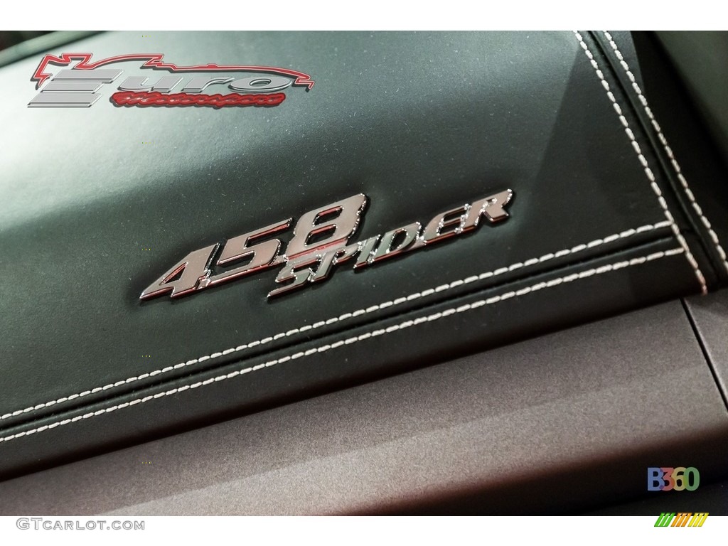 2014 458 Spider - Bianco Avus (White) / Rosso photo #29