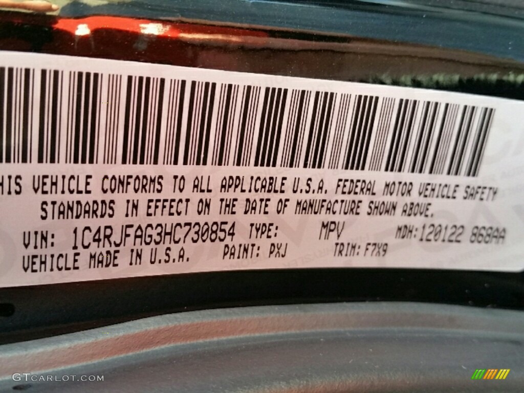 2017 Grand Cherokee Laredo 4x4 - Diamond Black Crystal Pearl / Black photo #10