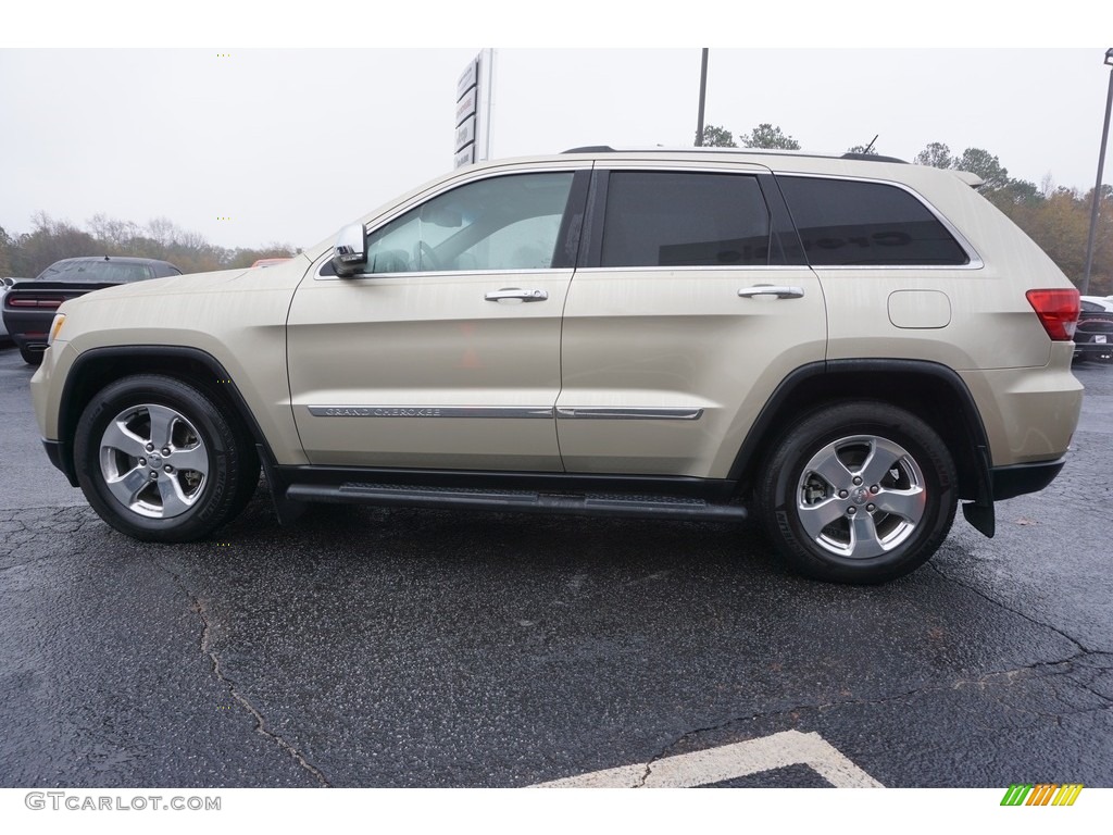 2011 Grand Cherokee Limited 4x4 - White Gold Metallic / Black/Light Frost Beige photo #4