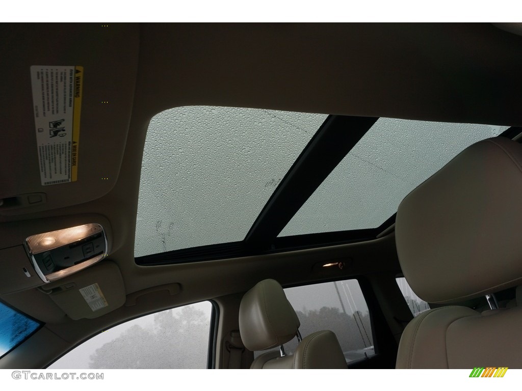2011 Grand Cherokee Limited 4x4 - White Gold Metallic / Black/Light Frost Beige photo #11