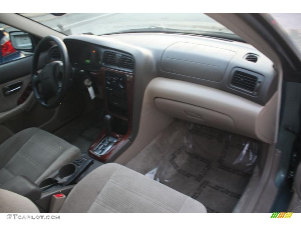 2004 Outback Wagon - Seamist Green Pearl / Beige photo #41