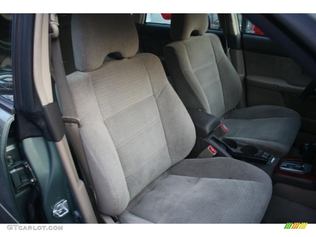 2004 Outback Wagon - Seamist Green Pearl / Beige photo #44