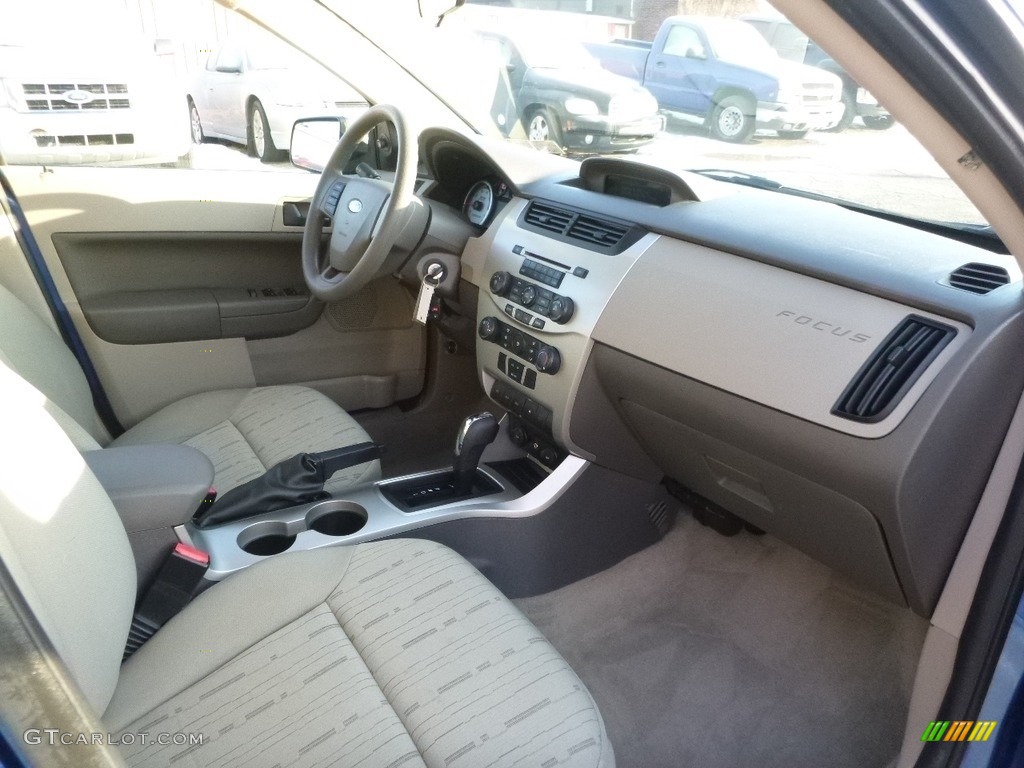 2010 Focus SE Sedan - Blue Flame Metallic / Medium Stone photo #2