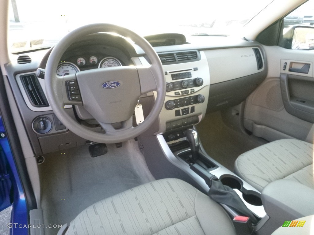 2010 Focus SE Sedan - Blue Flame Metallic / Medium Stone photo #14