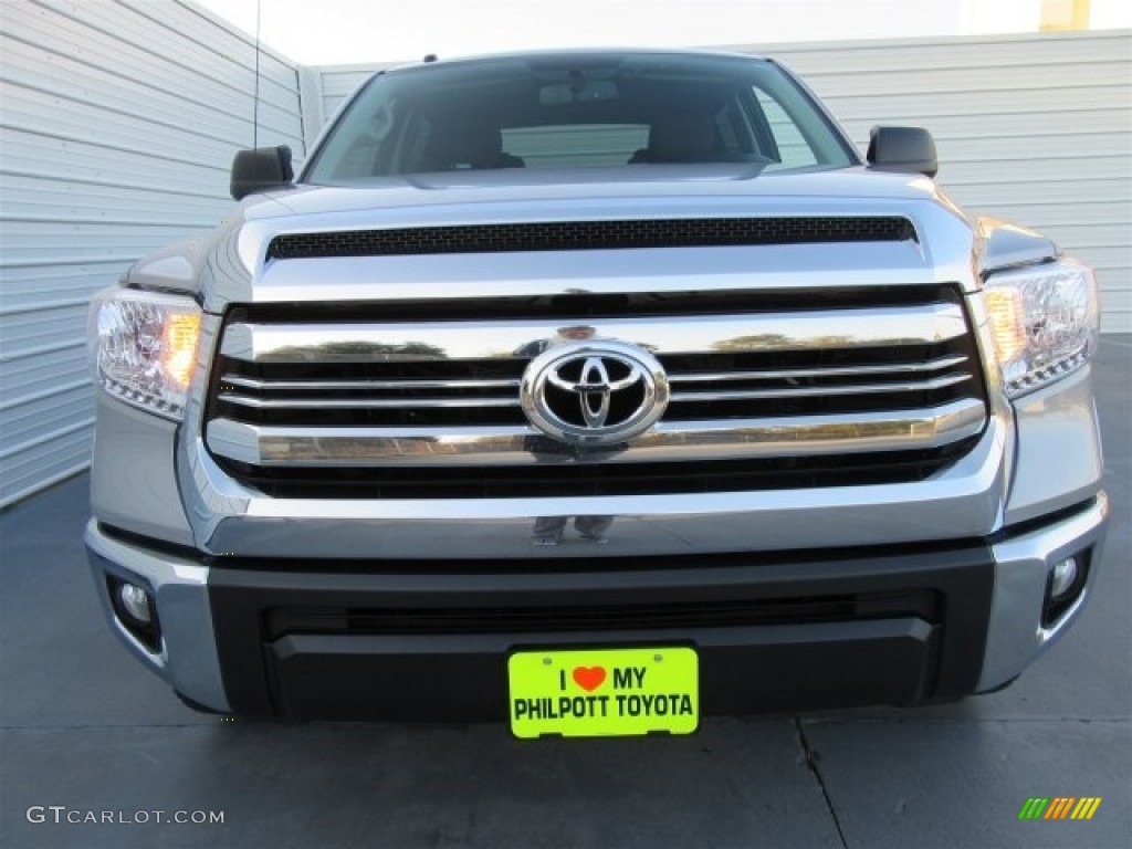 2016 Tundra TSS CrewMax - Silver Sky Metallic / Graphite photo #2