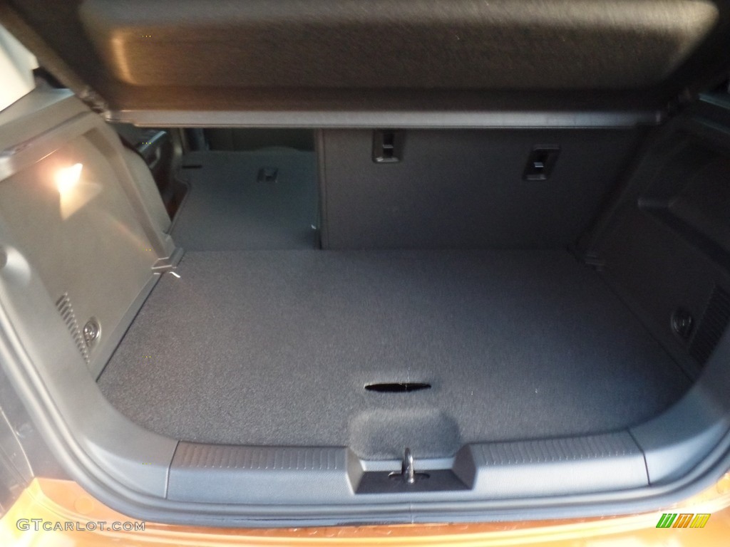 2017 Chevrolet Sonic LT Hatchback Trunk Photo #117676092