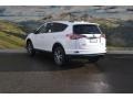 Super White - RAV4 LE Photo No. 3