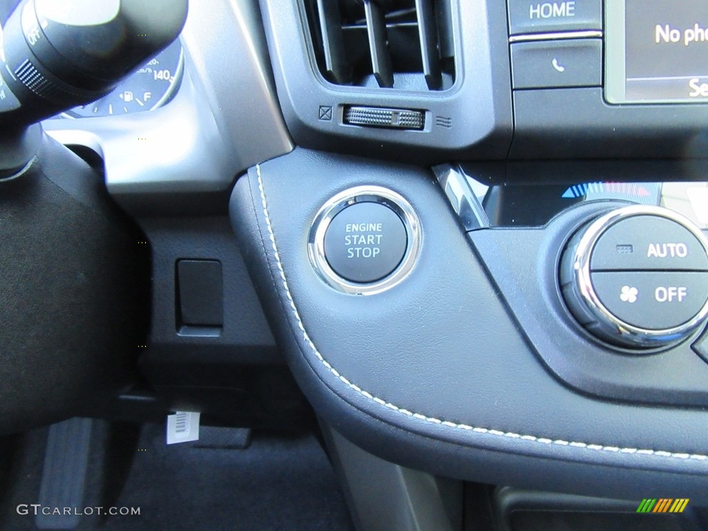 2017 Toyota RAV4 XLE Controls Photo #117682755