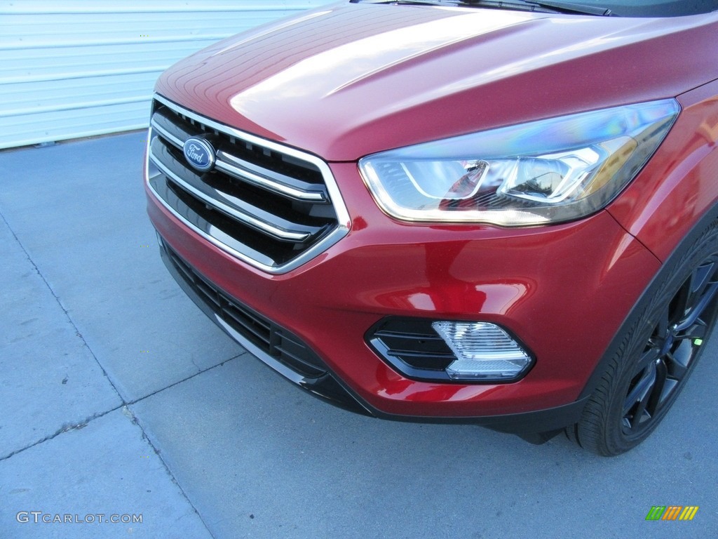2017 Escape SE - Ruby Red / Charcoal Black photo #10