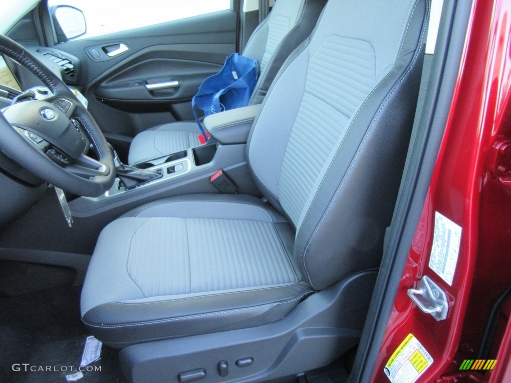 2017 Ford Escape SE Front Seat Photos