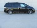 2017 Midnight Black Metallic Toyota Sienna SE  photo #3