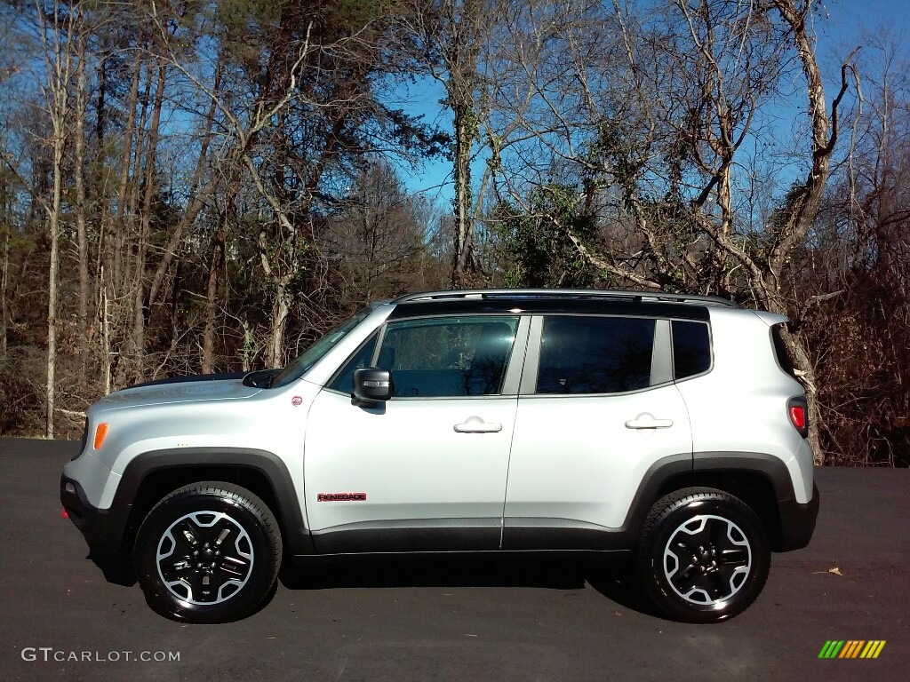 2017 Renegade Trailhawk 4x4 - Glacier Metallic / Black photo #1