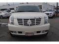 White Diamond Tricoat - Escalade EXT Luxury AWD Photo No. 2