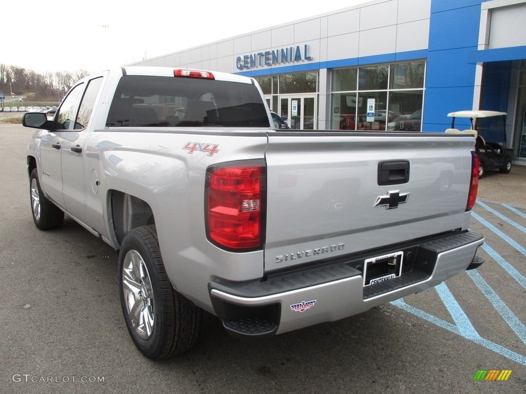 2017 Silverado 1500 Custom Double Cab 4x4 - Silver Ice Metallic / Dark Ash/Jet Black photo #4