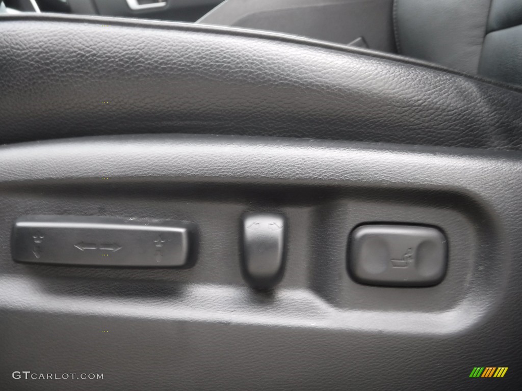 2015 Pilot Touring 4WD - Alabaster Silver Metallic / Black photo #19