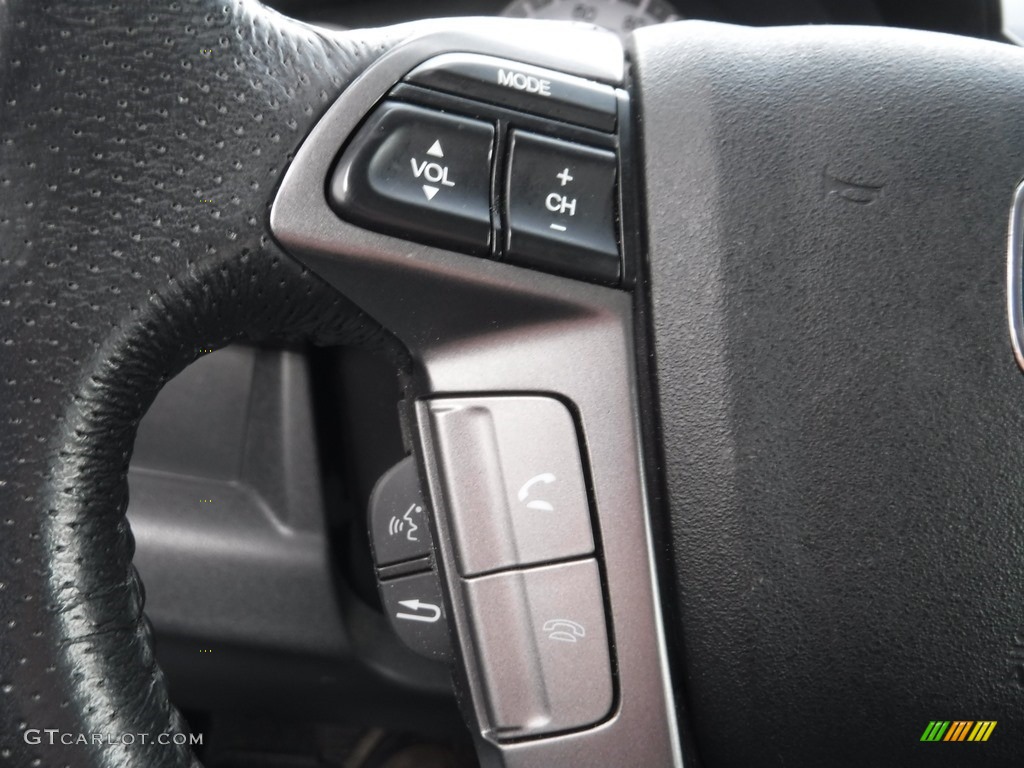 2015 Pilot Touring 4WD - Alabaster Silver Metallic / Black photo #26