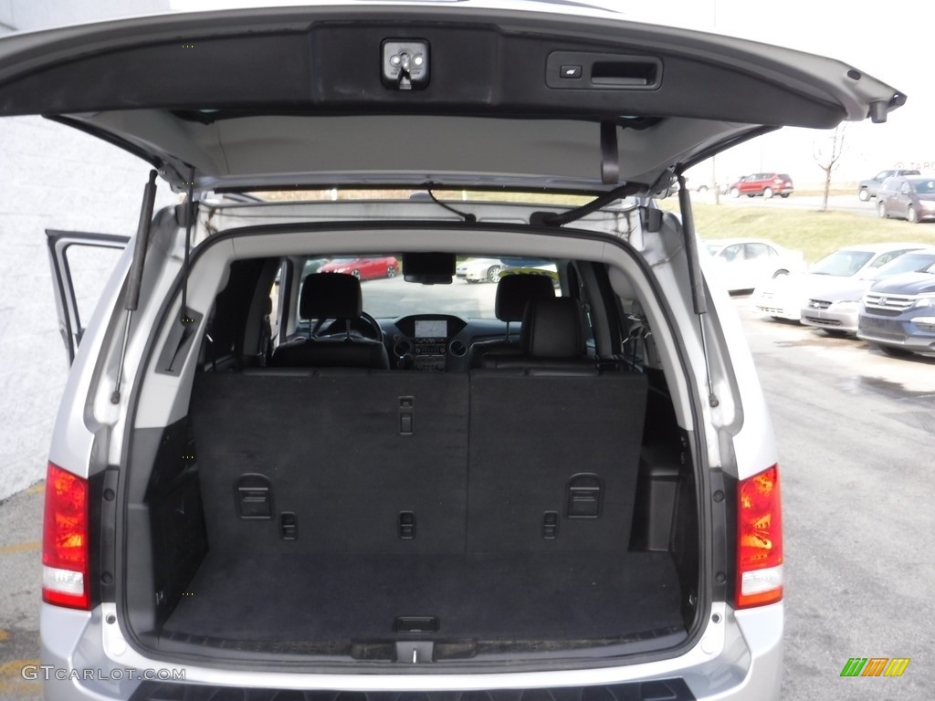 2015 Pilot Touring 4WD - Alabaster Silver Metallic / Black photo #29