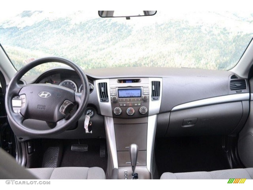 2010 Sonata GLS - Ebony Black / Gray photo #13