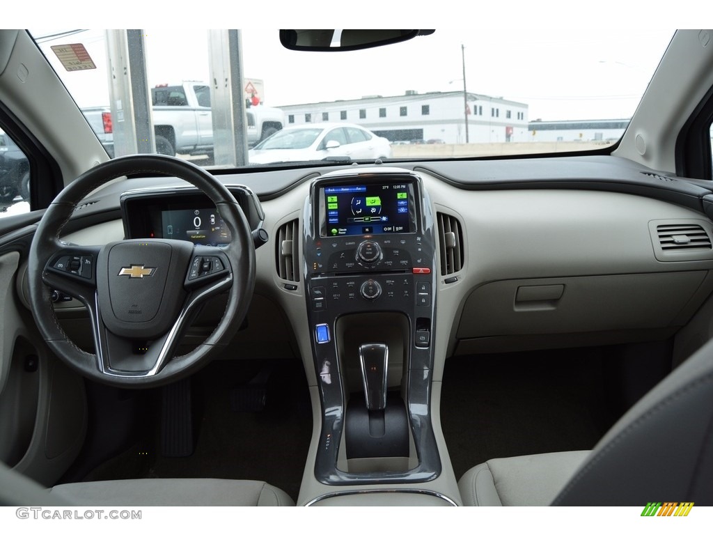 2014 Chevrolet Volt Standard Volt Model Pebble Beige/Dark Accents Dashboard Photo #117698844