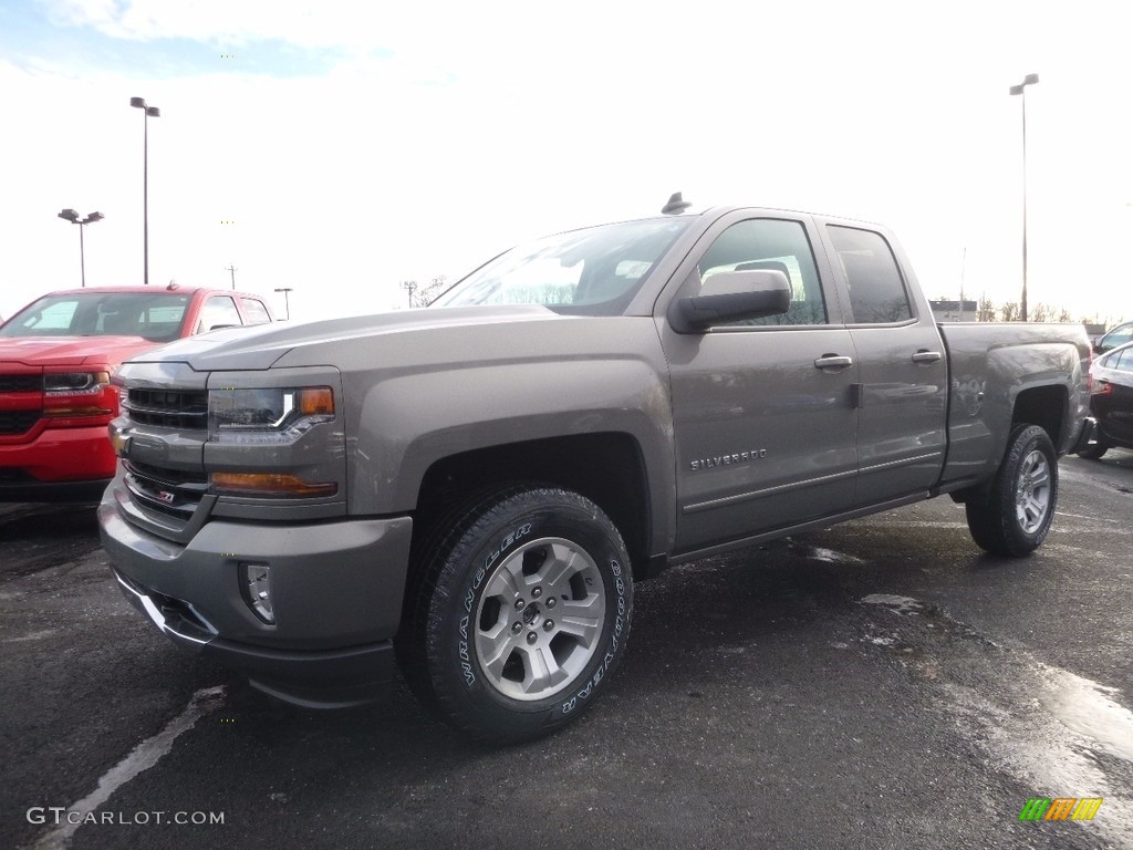 Pepperdust Metallic Chevrolet Silverado 1500