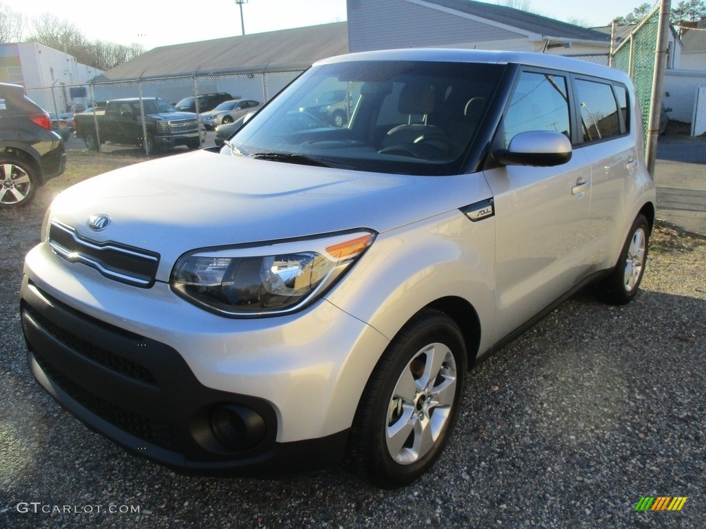 Bright Silver 2017 Kia Soul Standard Soul Model Exterior Photo #117705920
