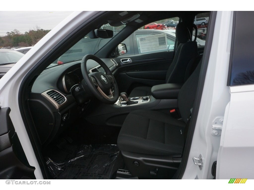 2017 Grand Cherokee Laredo 4x4 - Bright White / Black photo #3