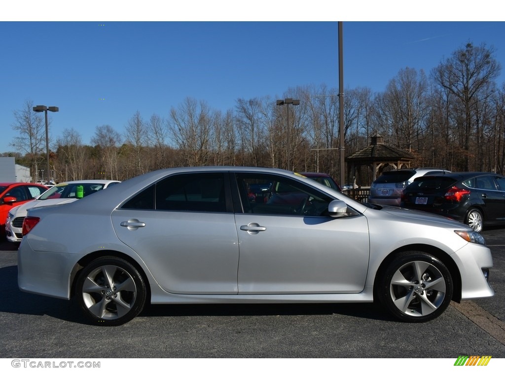 2014 Camry SE V6 - Classic Silver Metallic / Black/Ash photo #2