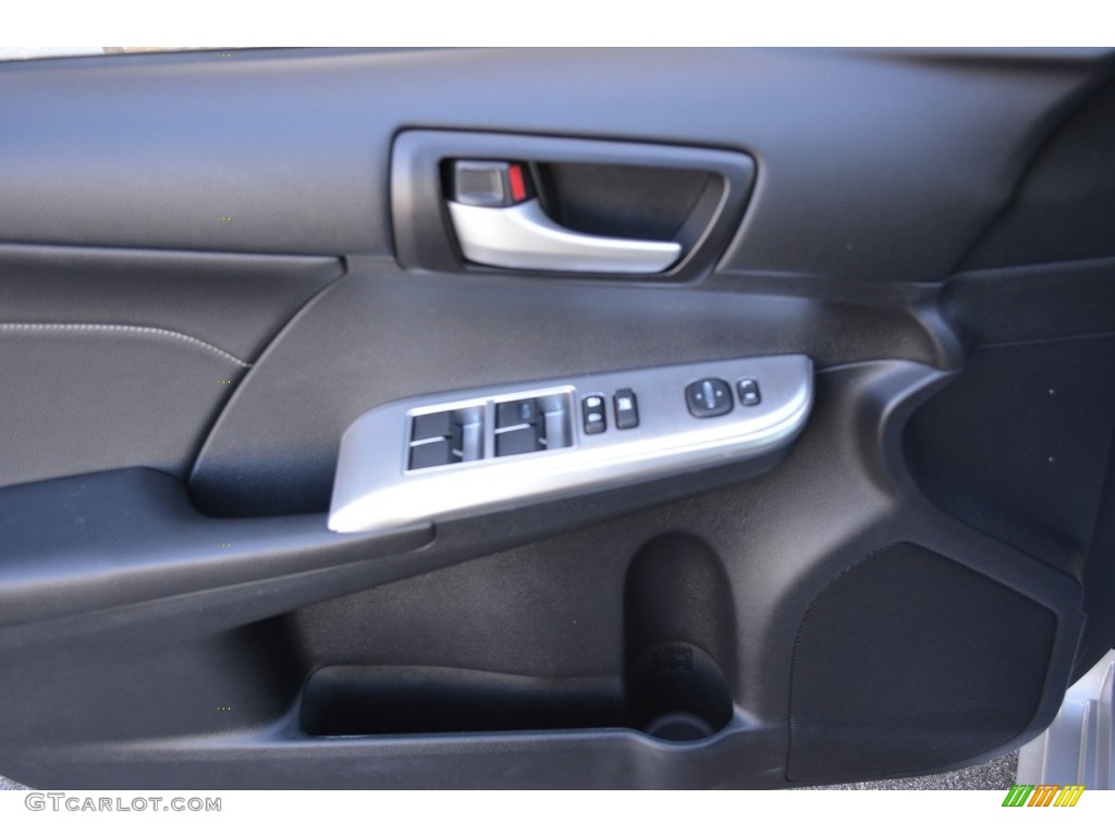 2014 Camry SE V6 - Classic Silver Metallic / Black/Ash photo #8