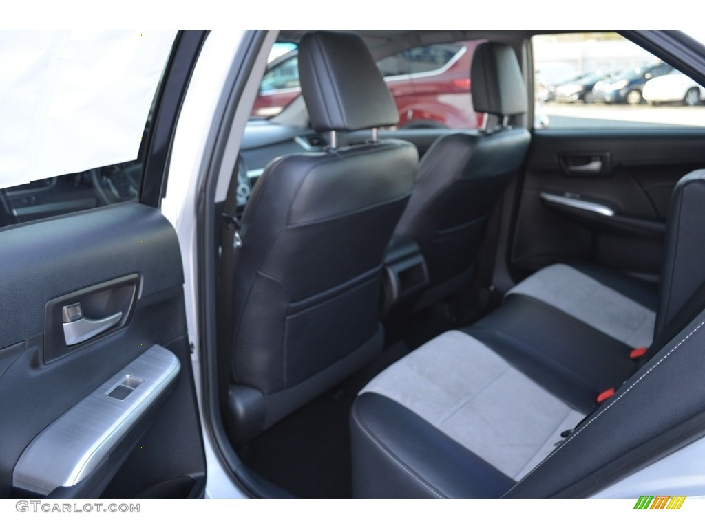 2014 Camry SE V6 - Classic Silver Metallic / Black/Ash photo #12