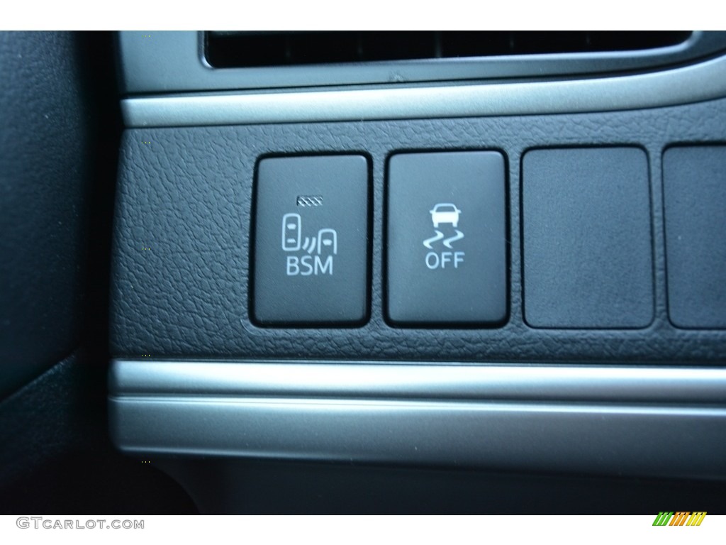 2014 Camry SE V6 - Classic Silver Metallic / Black/Ash photo #27