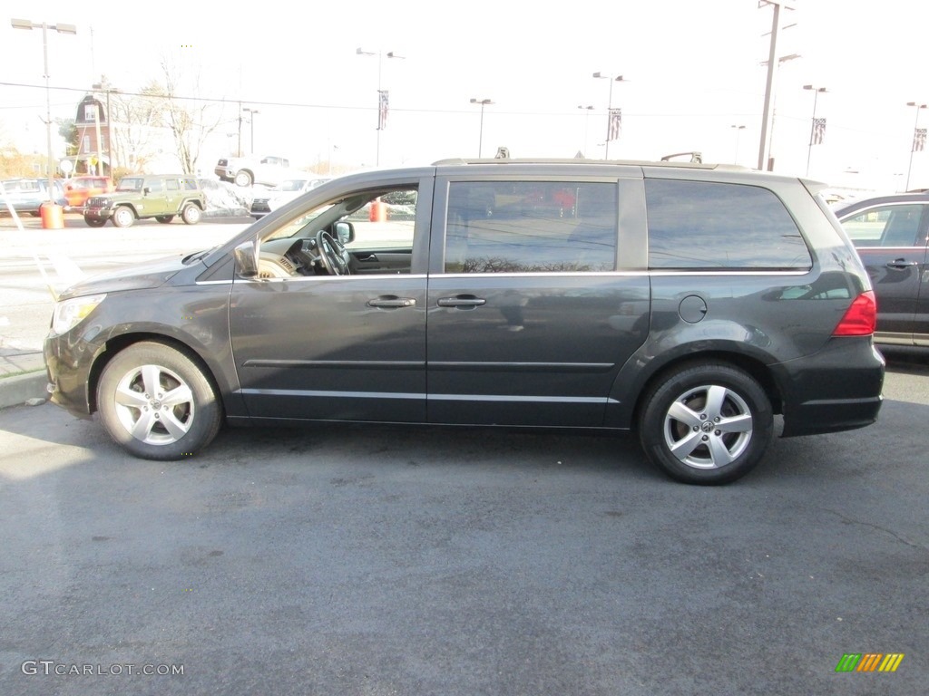 2011 Routan SE - Twilight Gray Metallic / Sierra Stone photo #8
