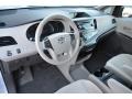 2014 Super White Toyota Sienna LE  photo #10