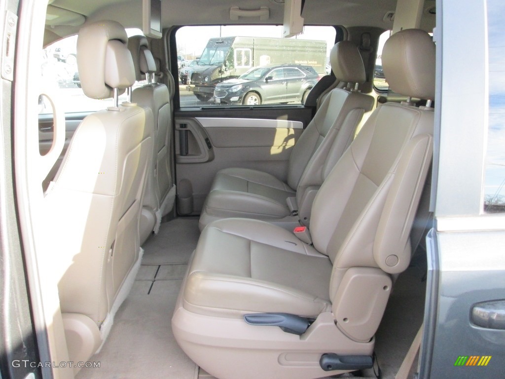 2011 Routan SE - Twilight Gray Metallic / Sierra Stone photo #23