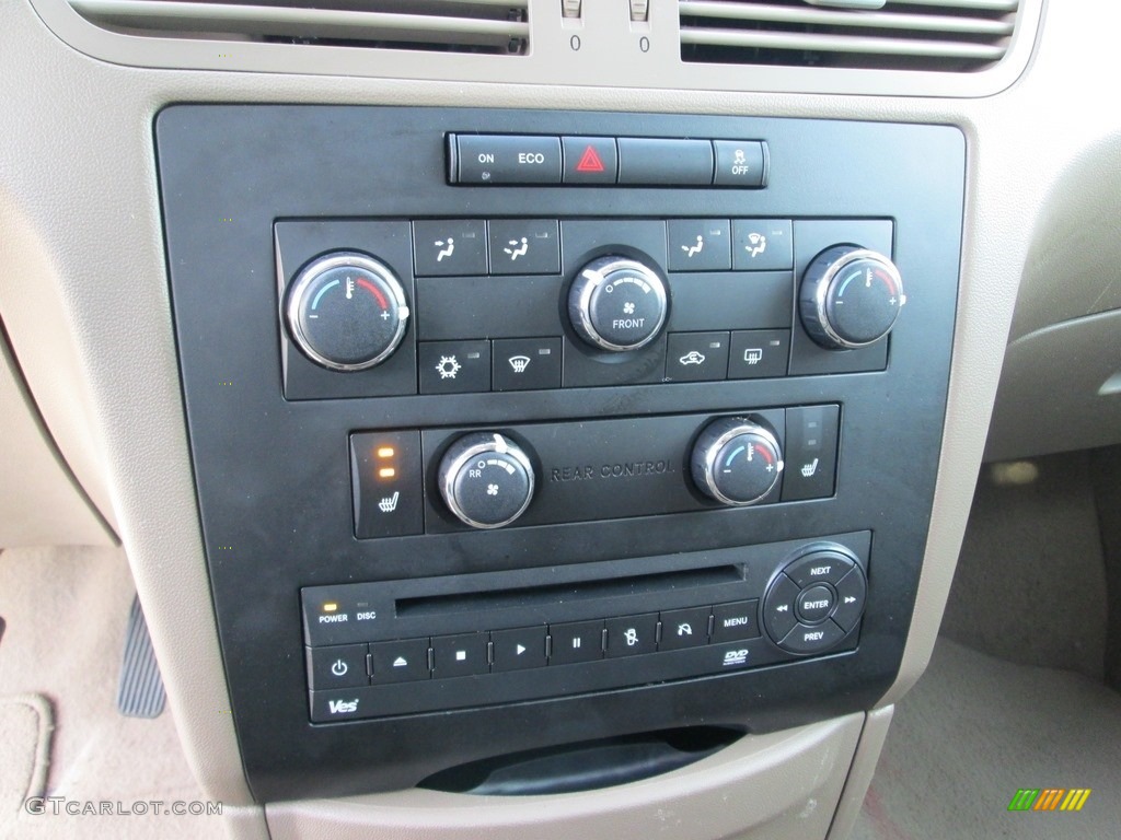 2011 Routan SE - Twilight Gray Metallic / Sierra Stone photo #28