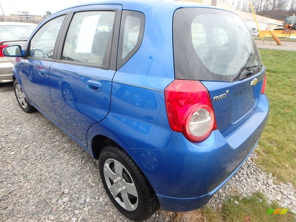 2009 Aveo Aveo5 LT - Bright Blue / Charcoal photo #2