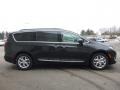 2017 Brilliant Black Crystal Pearl Chrysler Pacifica Touring L  photo #6
