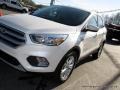 2017 White Platinum Ford Escape SE  photo #31