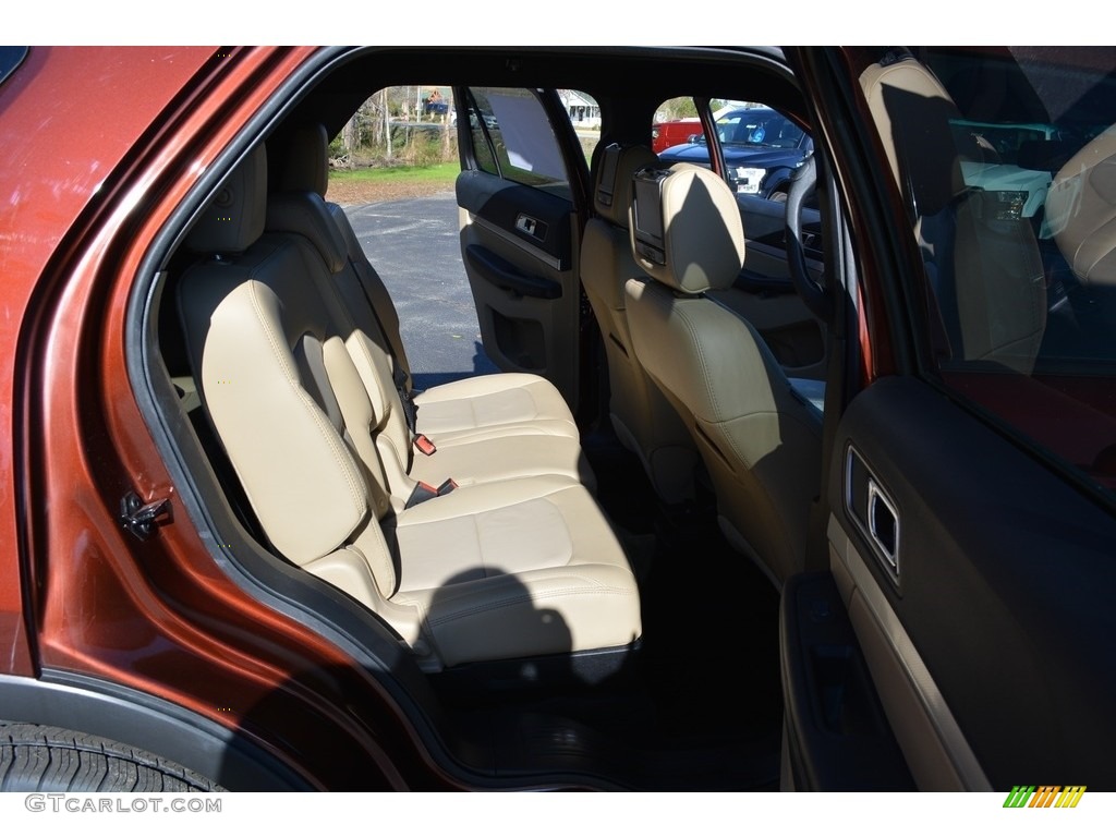 2016 Explorer XLT - Bronze Fire Metallic / Medium Light Camel photo #21