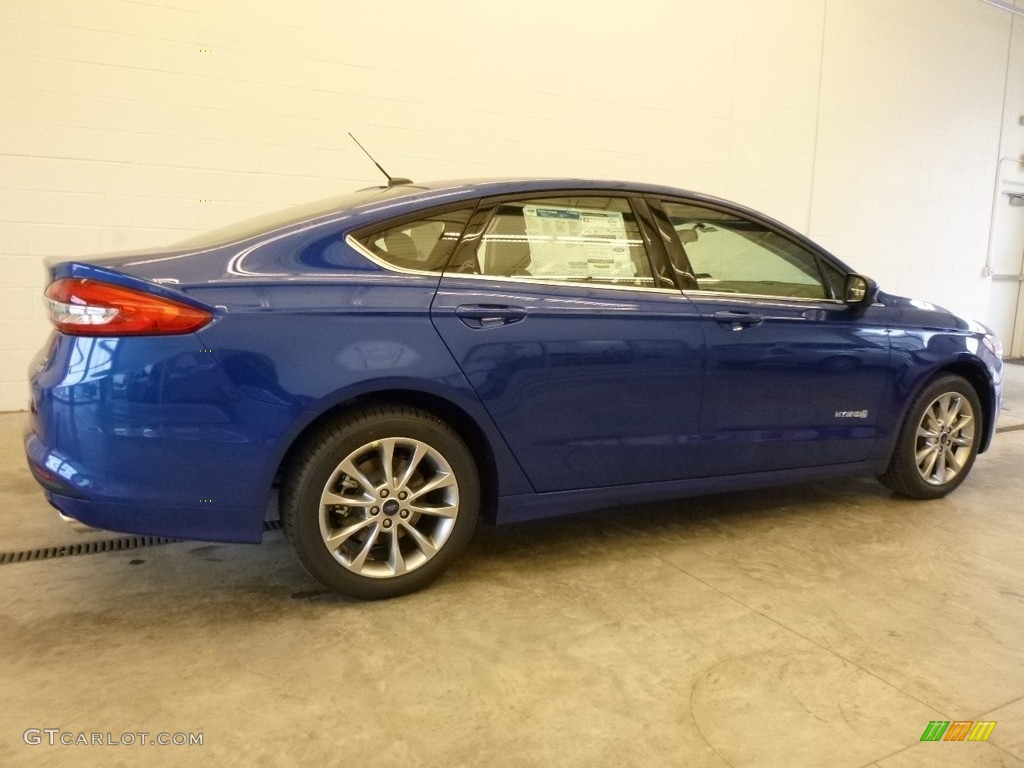 2017 Fusion Hybrid SE - Lightning Blue / Ebony photo #2