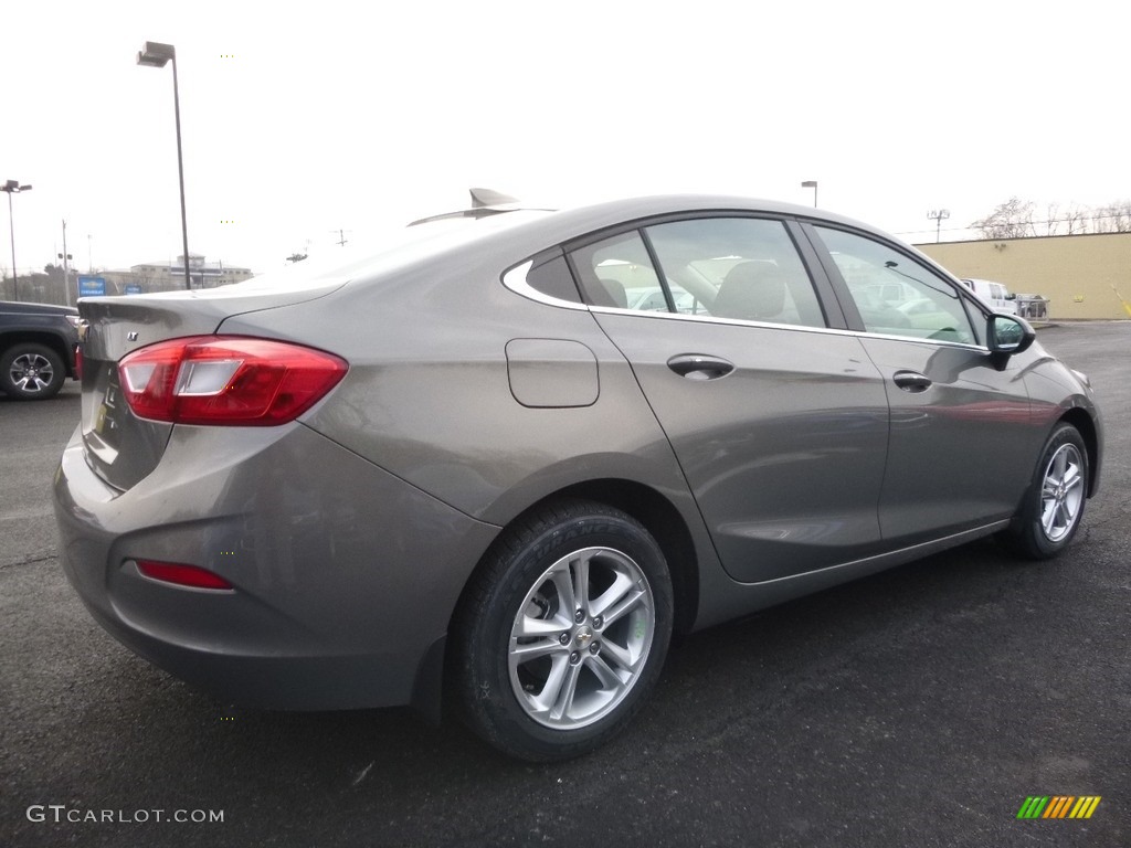 2017 Cruze LT - Pepperdust Metallic / Jet Black photo #5
